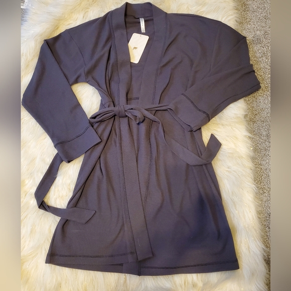 Fabletics Sienna Waffle Robe NWT - Picture 4 of 11
